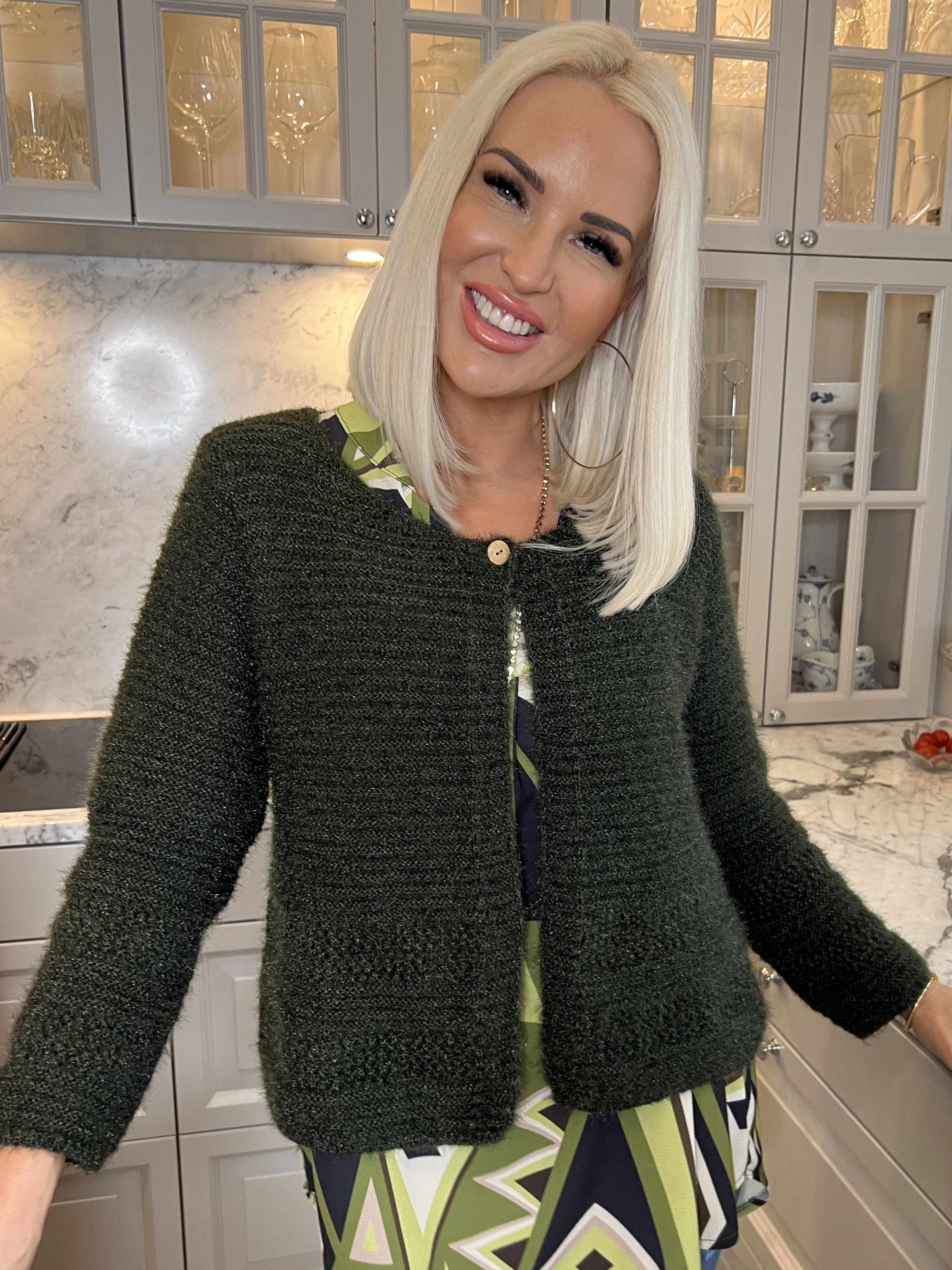 Melly - Mjuk kofta med en knapp